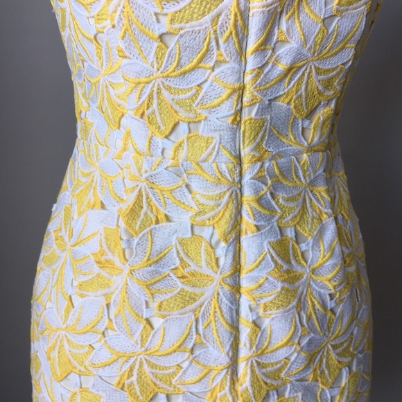 Tonal lace sheath yellow white dress - Picture 2 of 3